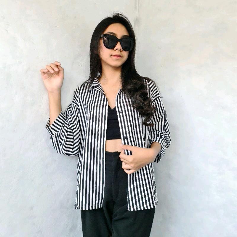 KEMEJA JUMBO BATWING RAYON MOTIF GARIS //  Atasan  Wanita Motif Garis