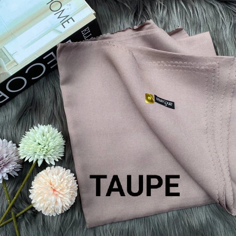 Segi Empat Shinar Glamor/Hijab Nursinar Lasercut Warna Taupe