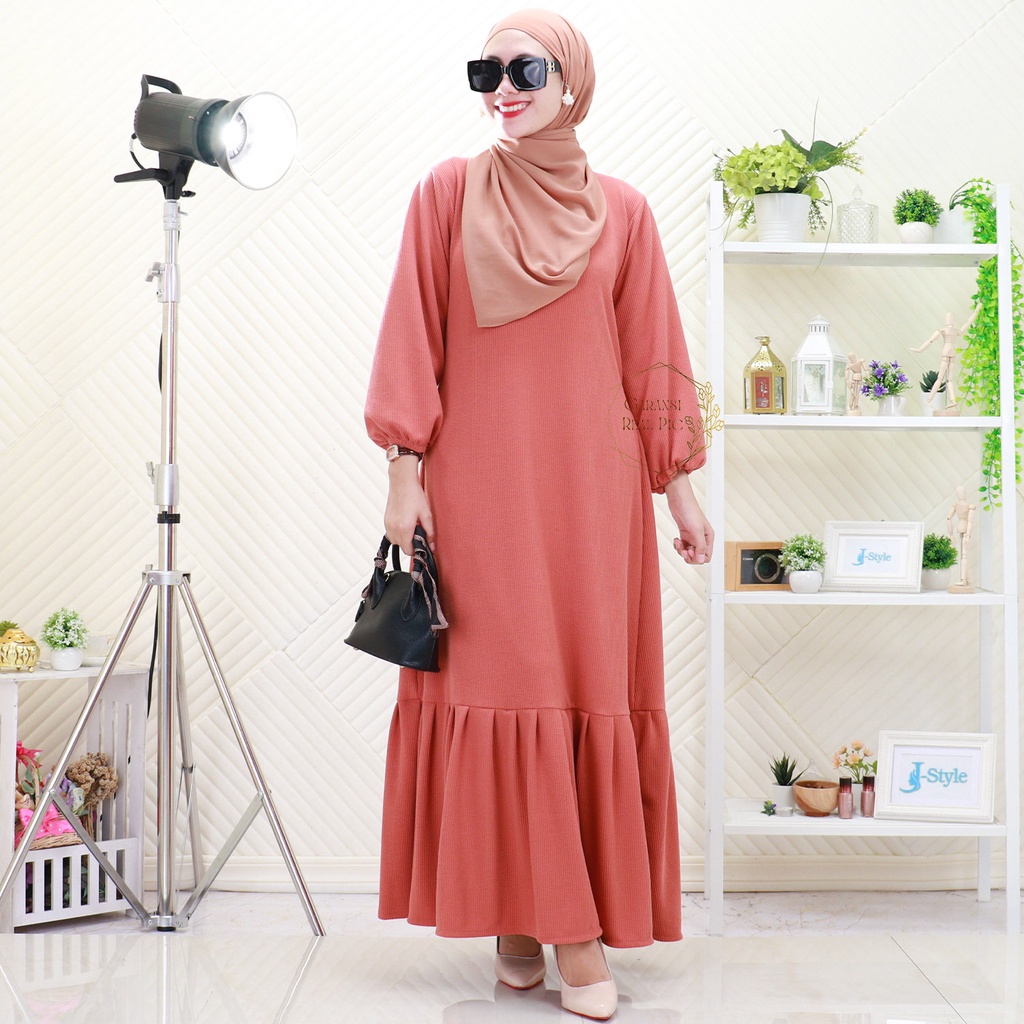 Kerani Gamis Rajut Tebal Lengan Balon Umpak Lipit Keliling
