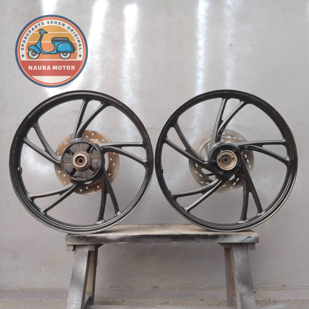 VELG RACING SUZUKI AXELO DOBLE DISK DEPAN BELAKANG VELG PELEK SUZUKI AXELO 125 SEKEN ORI COPOTAN