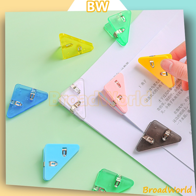

Klip Sudut Kertas Segitiga Warna Warni / Penjepit Sudut Kertas Segitiga / Triangle Corner Clip