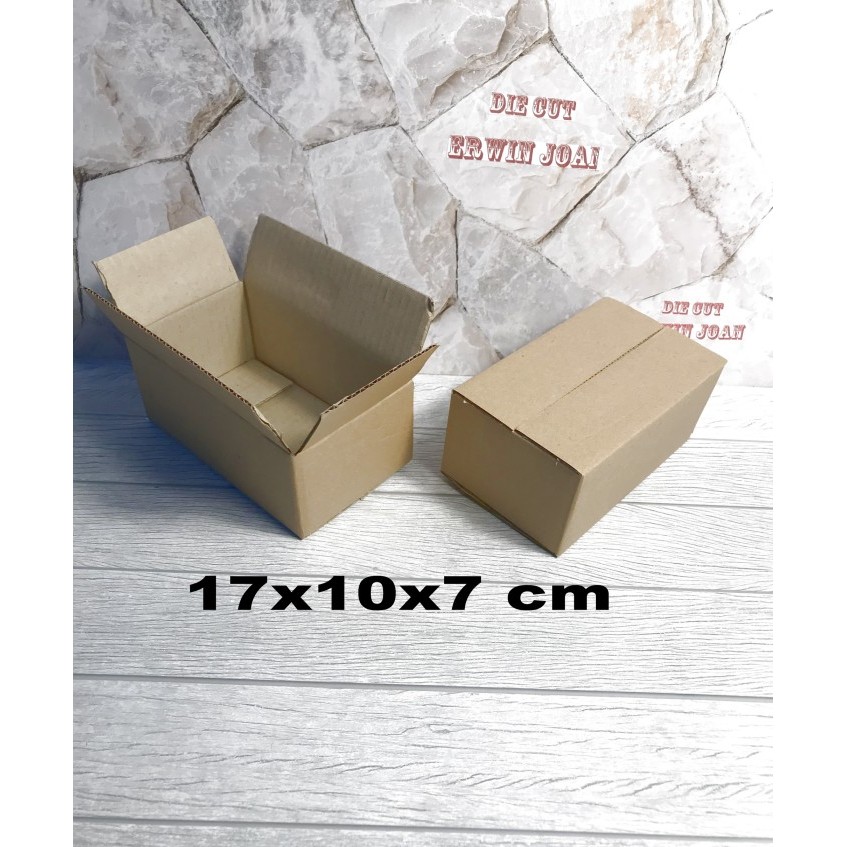 

KARDUS | BOX | UK. 17 x 10 x 7 cm / KARTON PACKING POLOS BARU ST