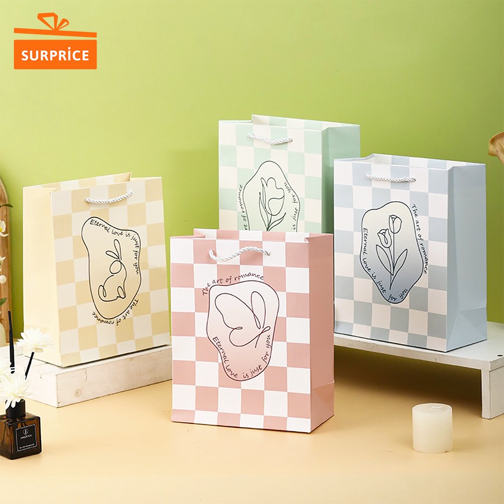 

Surprice Paperbag Tali Gambar Lucu 19x14x10cm / Tas Kado Lucu / Paper Bag