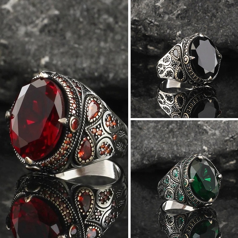 Cincin Fashion Pria dengan Batu Kristal Hitam Merah Hijau - Baja Titanium Perak