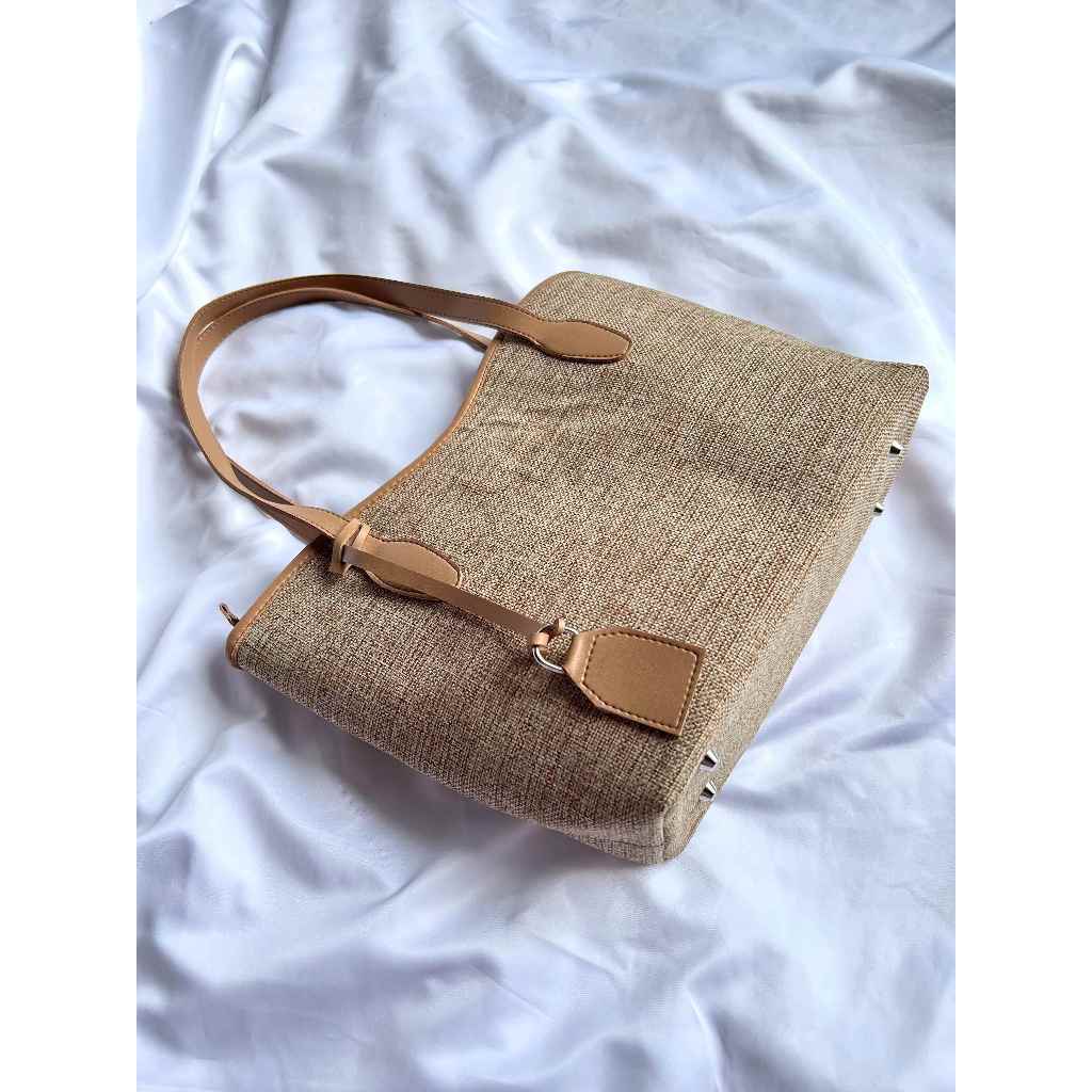 Lalisa Tote Bag Tas Kanvas Wanita