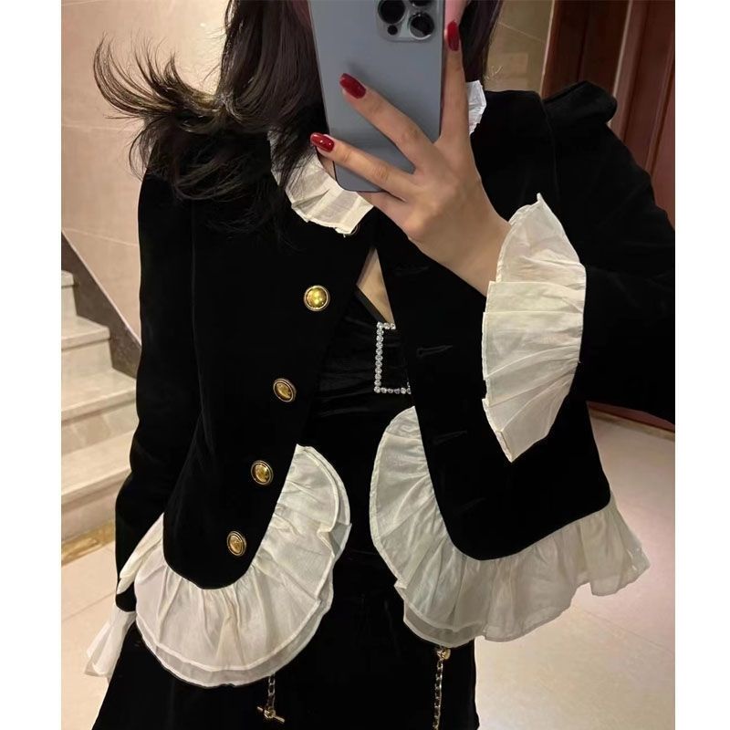 New fashionable pleated ruffled jacket for women