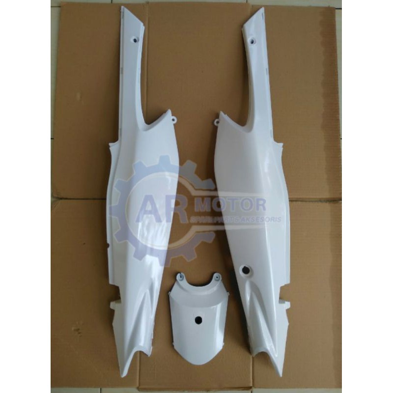 BODY BELAKANG KANAN KIRI SATRIA HIU / SATRIA MALAYSIA PUTIH