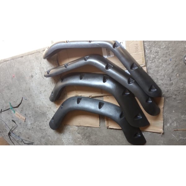 Over Fender . Slebor Model Baut Jeep CJ7