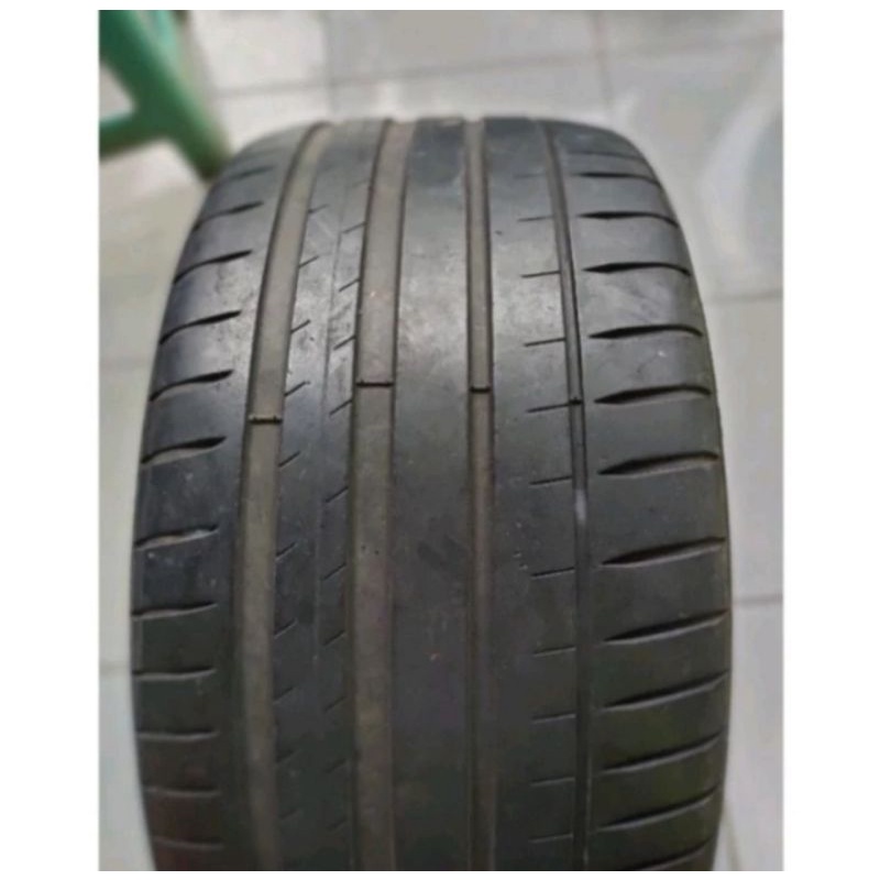 BAN MOBIL SECOND 13 UKURAN 255/45 R20 SECOND TUBLESS- Ban Copotan Berkualitas