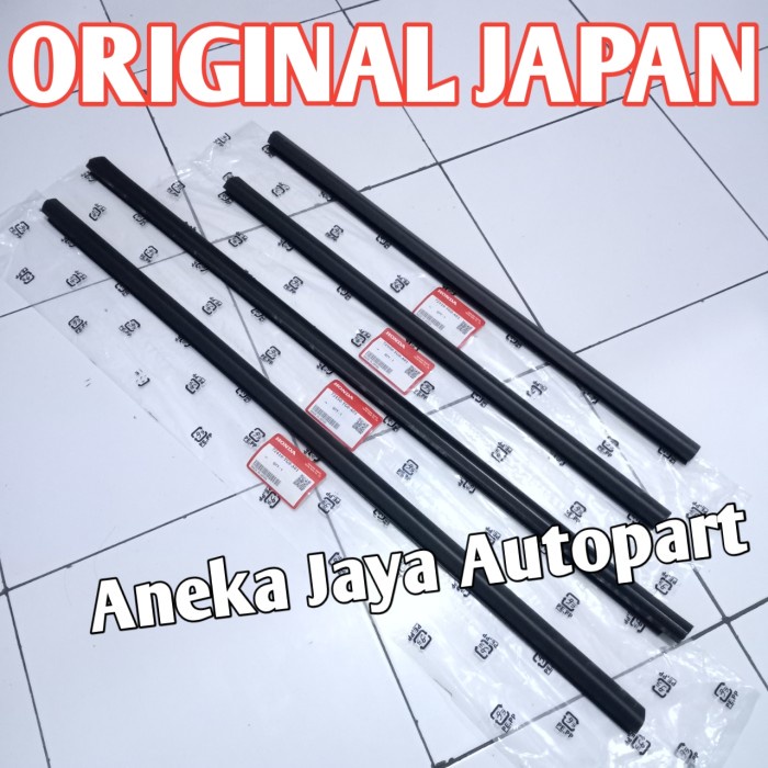 pelipit karet kaca luar Jazz rs ge8 2008-2013 original 1set 4pcs