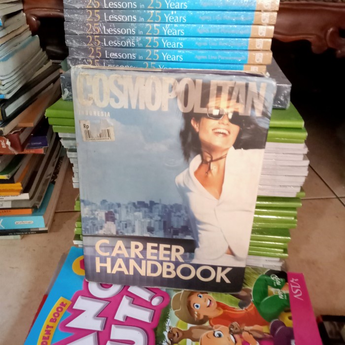 ORI BUKU COSMOPOLITAN INDONESIA CAREER HANDBOOK