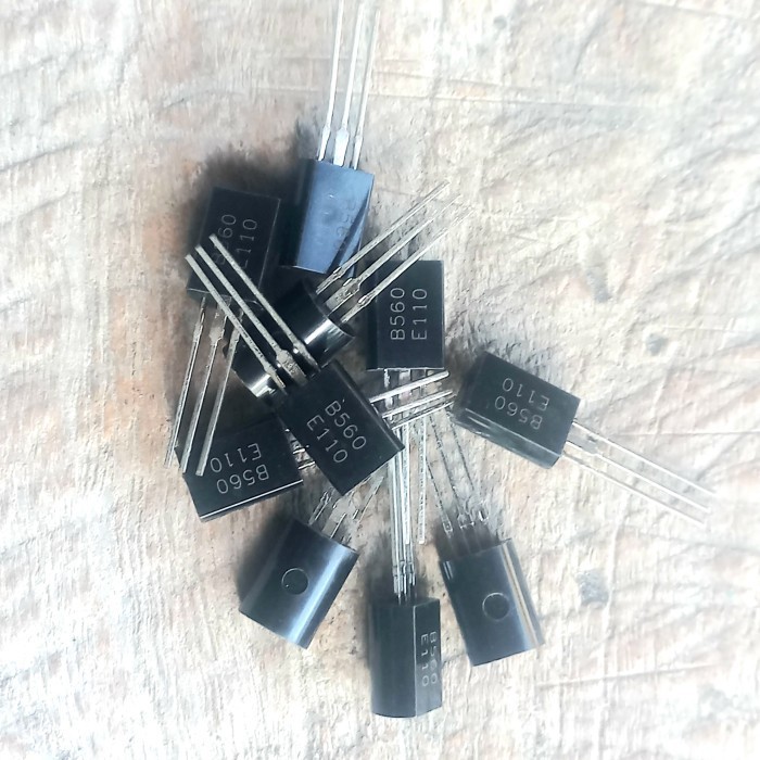 transistor B560 TR B 560 2SB560 sb560