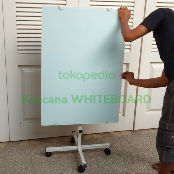 

Flip Chart Glass Board Magnetik Standing Roda 70 × 100 Cm - 60 × 90 Cm, Magnetik