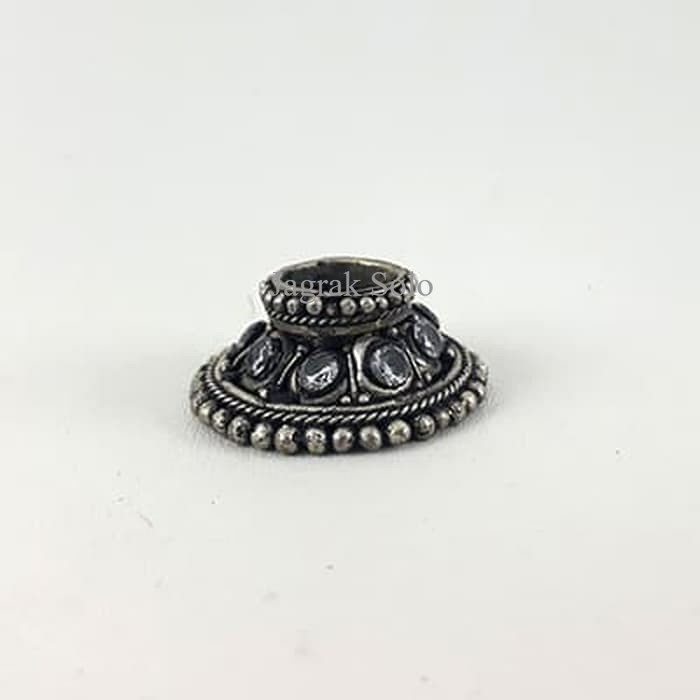 

Mendak Keris Model Kendit Hiasan Batu Zircon Asli murah