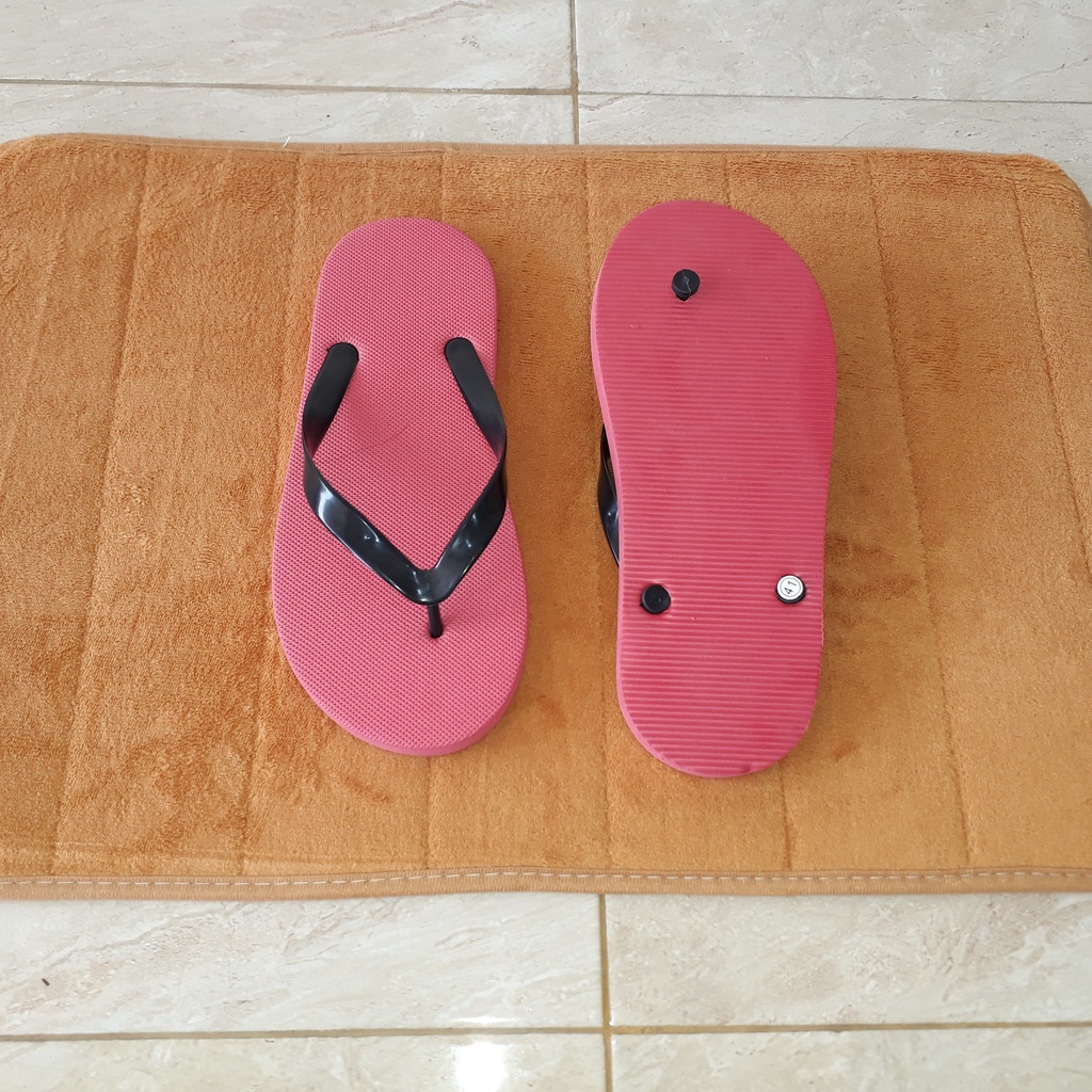 SANDAL ESUTO SENDAL JEPIT PRIA WANITA WUDHU KARET WARNA BIRU MERAH UNGU MAROON ABU ABU KUNING HITAM 