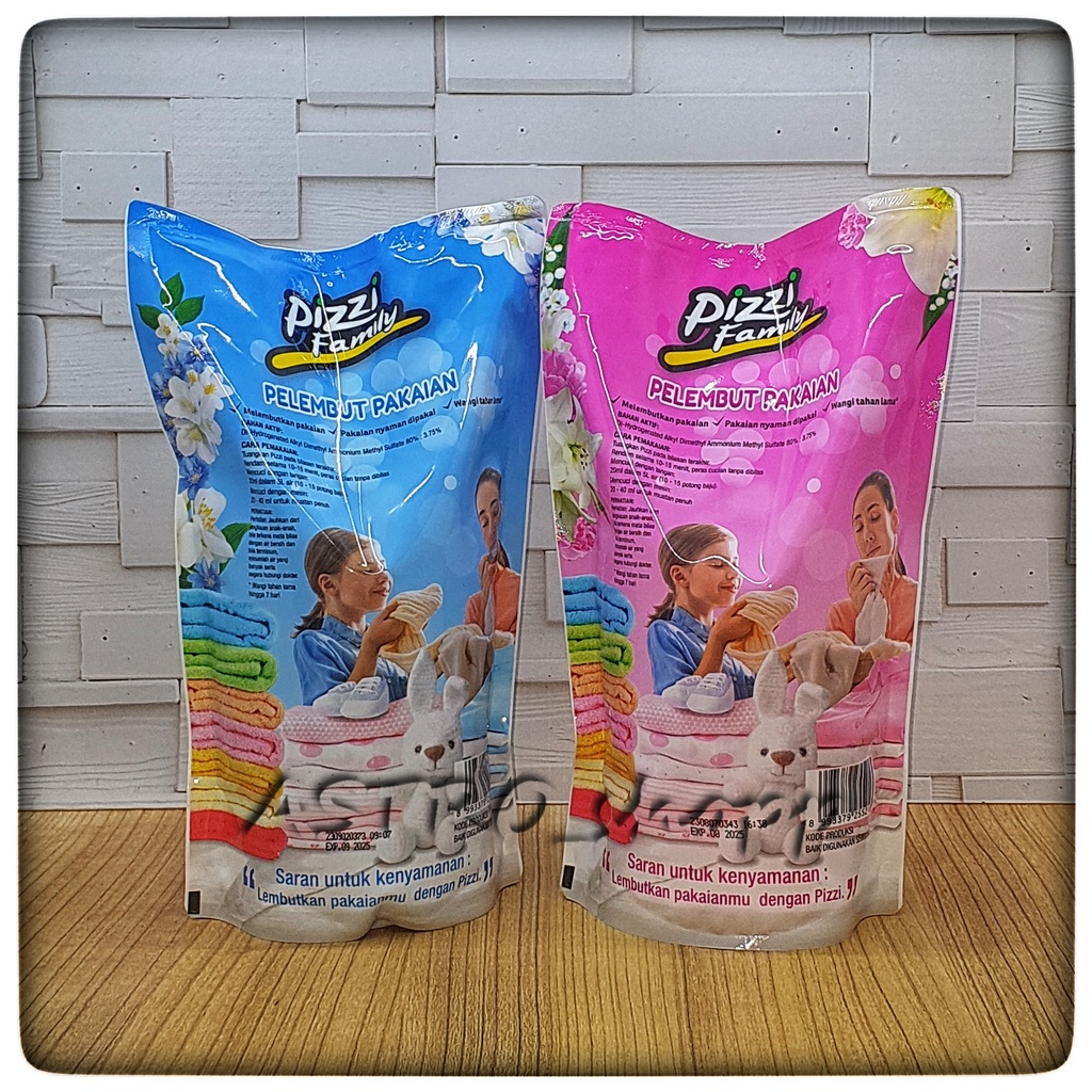 Softener Pelembut dan Pewangi Pakaian PIZZI Pouch 900ml