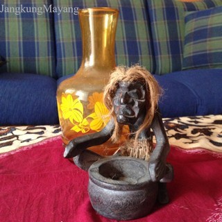 

asbak bali kayu handmade ukir orang murah