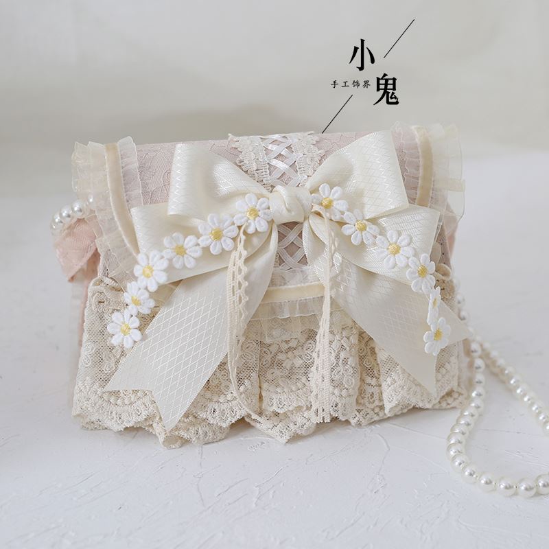 Pearl chain lace chain crossbody bag