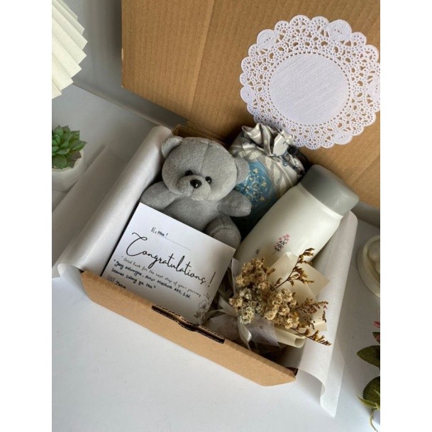 

Hampers Parcel Lebaran Idul Fitri Murah Souvenir Kado Ultah Wisuda /Hampers Aesthetic Unik / Kado ulangtahun ultah wisuda Murah