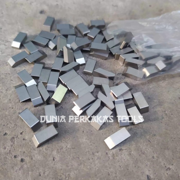 Mata Widia Batel bubut / Mata titik baja Carbidel - 3 Mm