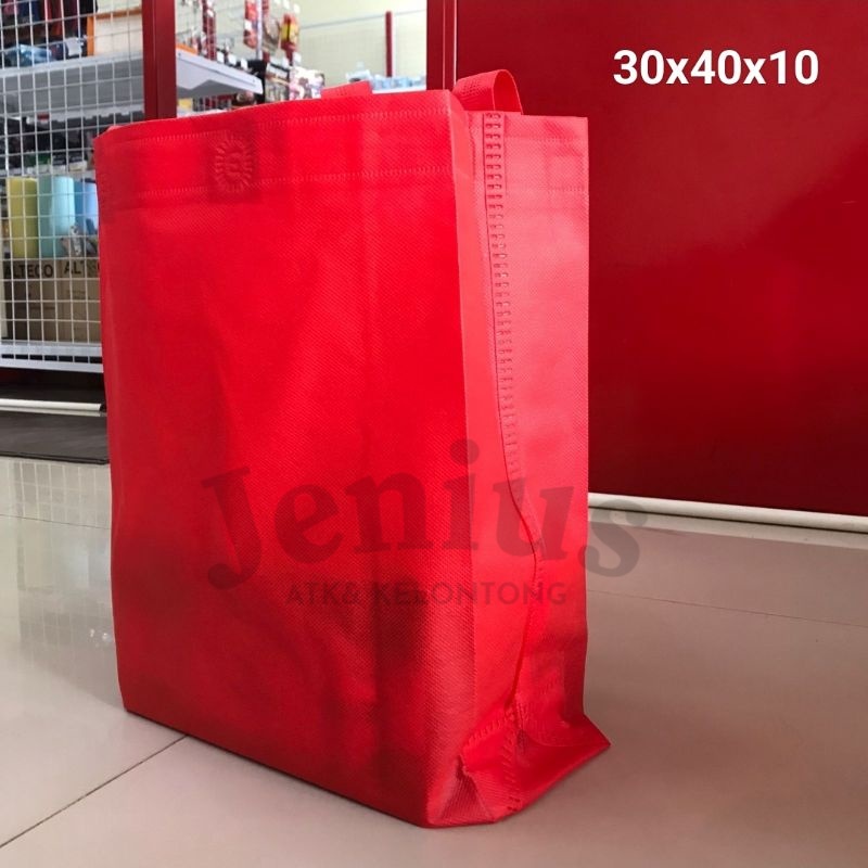 

Tas Sponbond/ Goodie bag 30x40x10 Tanggung/ T2