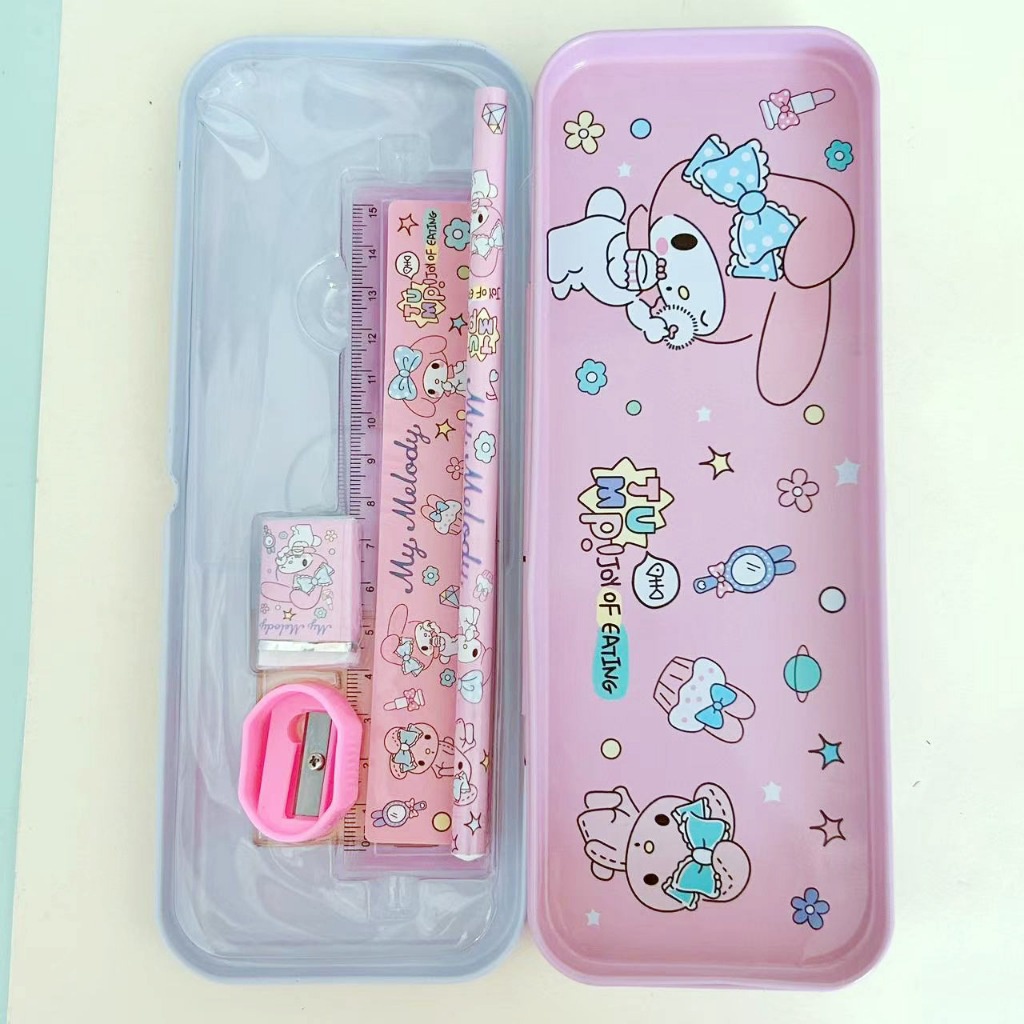 

PROMO TEMPAT PENSIL BESI SET SANRIO | SET PENCIL CASE | KOTAK PENSIL BESI SANRIO | KADO ULANG TAHUN ANAK | PERLENGKAPAN TULIS | PERALATAN TULIS SEKOLAH | KOTAK PENSIL LUCU