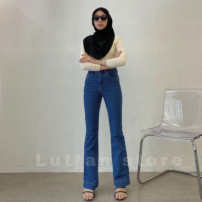Luttan Lorrina Cutbray Jeans