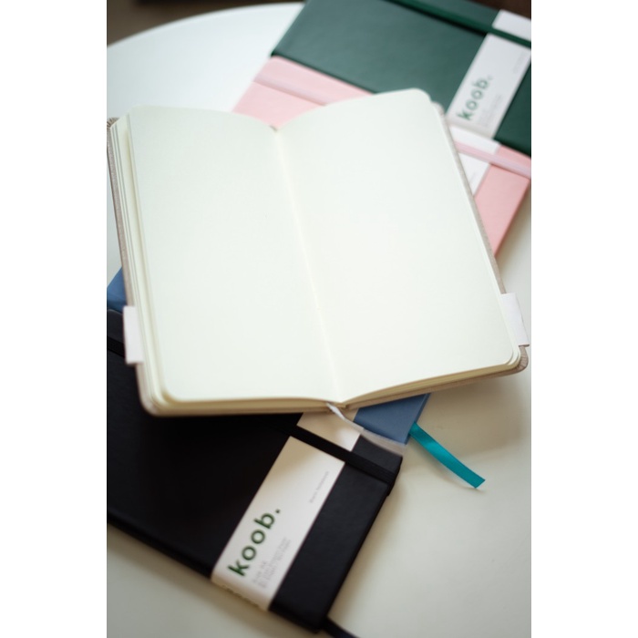 

MURAH- A601 Koob. Notebook A6+ Buku Tulis Polos / Plain Agenda Jurnal Diary - Hitam- 1.2.23