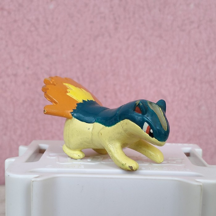 Tomy Figure Nintendo Pokemon Cyndaquil - Vintage Loose