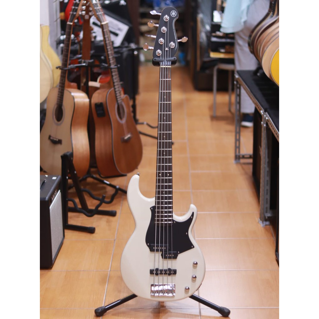 Yamaha BB235 Vintage White - Bass 5 String BB 235 / BB-235