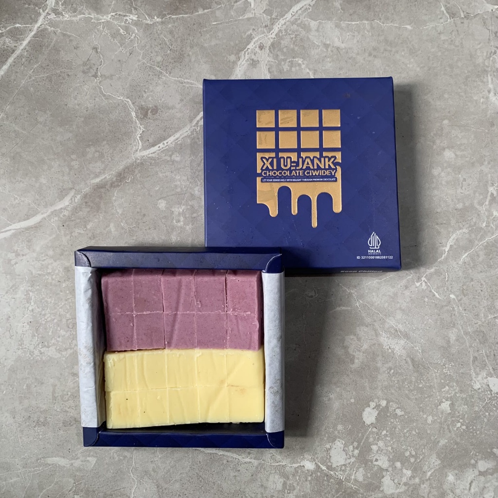 

XIUJANK NAMA MIX TARO WHITE CHOCOLATE