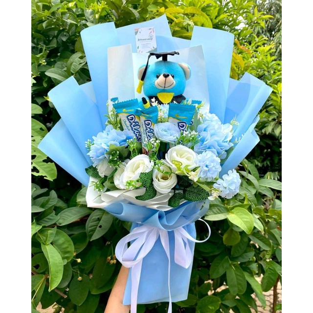 

Buket bunga artificial bunga palsu boneka wisuda hadiah wisuda hadiah anniversary pacar ibu hadiah kado bingkisan bunga paket