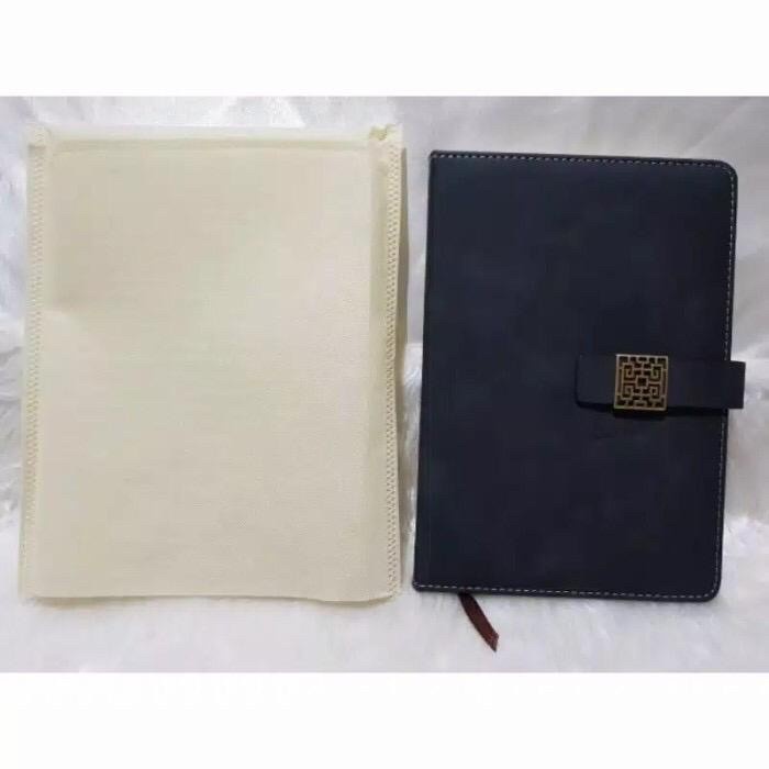 

Agenda kulit a5 / Ag 06/ agenda kulit souvenir si custom / buku - Hitam