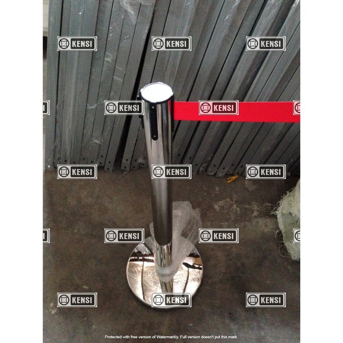 

Tiang Pembatas TEBAL Tiang Antrian Stainless Pita Merah pemberat 6KG