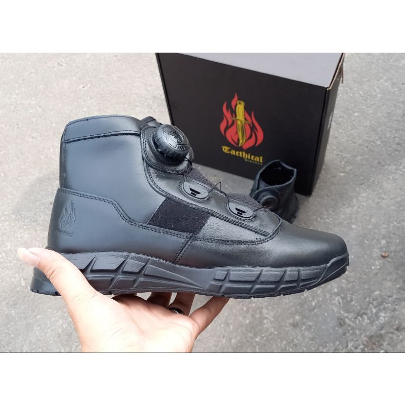 Sepatu PDH Tactical kulit tali putar midtrack boa Black Doff