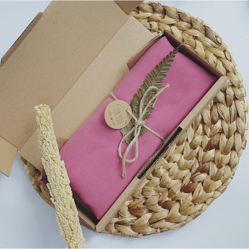 

Atriyas.id - Hampers Hijab Bella Square