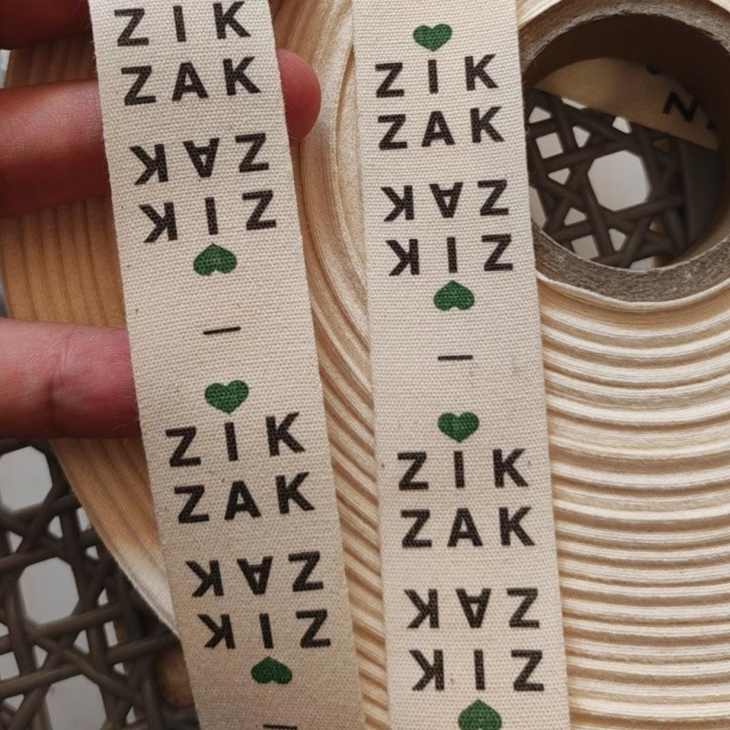 

500pcs Custom Natural cotton Label Beige Washing labels 2.5 * 6 cm print roll care Label