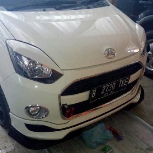 Eyelid/Mata sipit untuk Mobil Ayla dan Agya