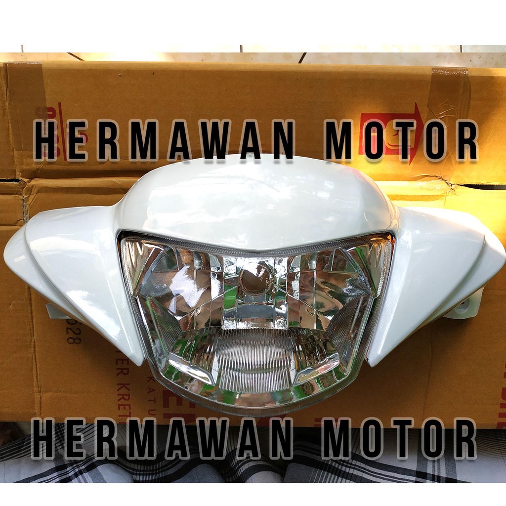 Batok depan dan Lampu depan Yamaha Mio j warna putih