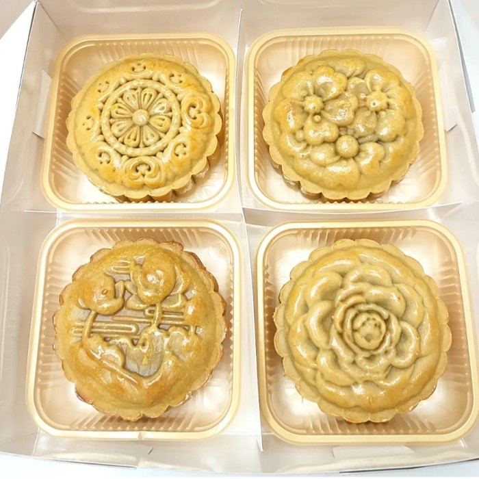 

Mooncake Besar Kue Bulan Moon Cake Ame Lim Kotak Ekonomis - Mix telur