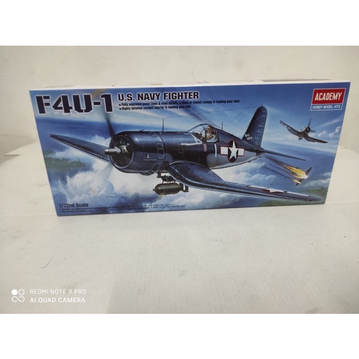 Mainan Rakitan ACADEMY 1/72 F4U-1 CORSAIR 12457