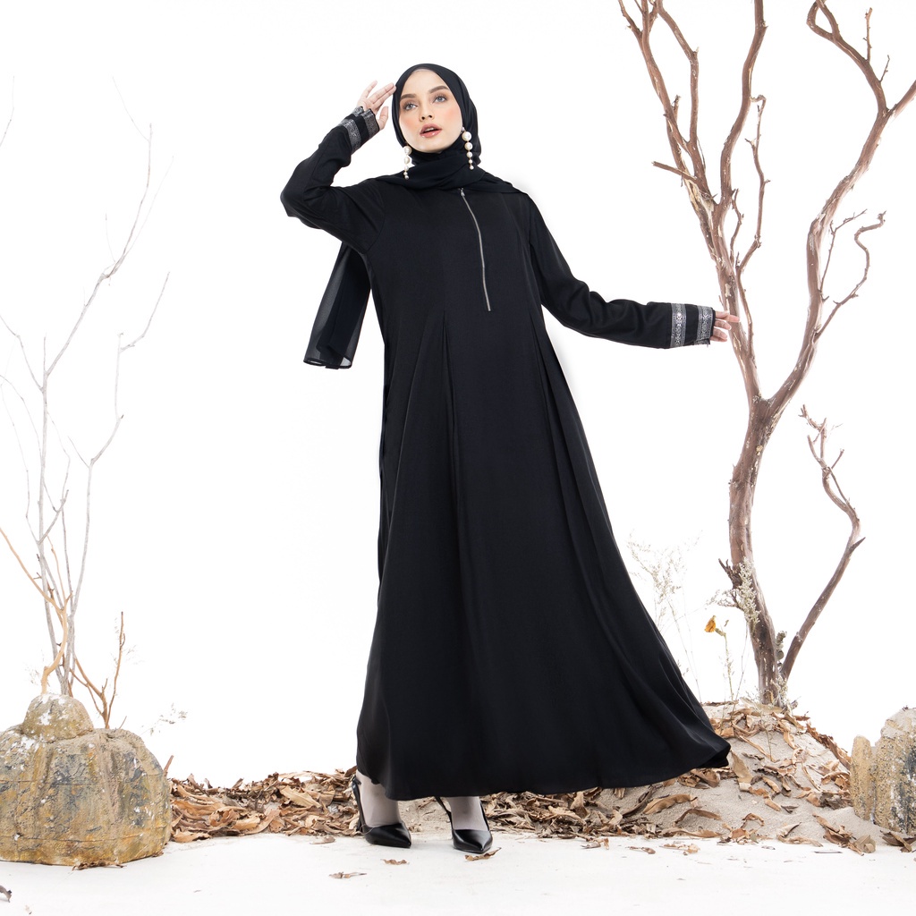 Abaya Hitam Katun Madina (Abaya Malika)