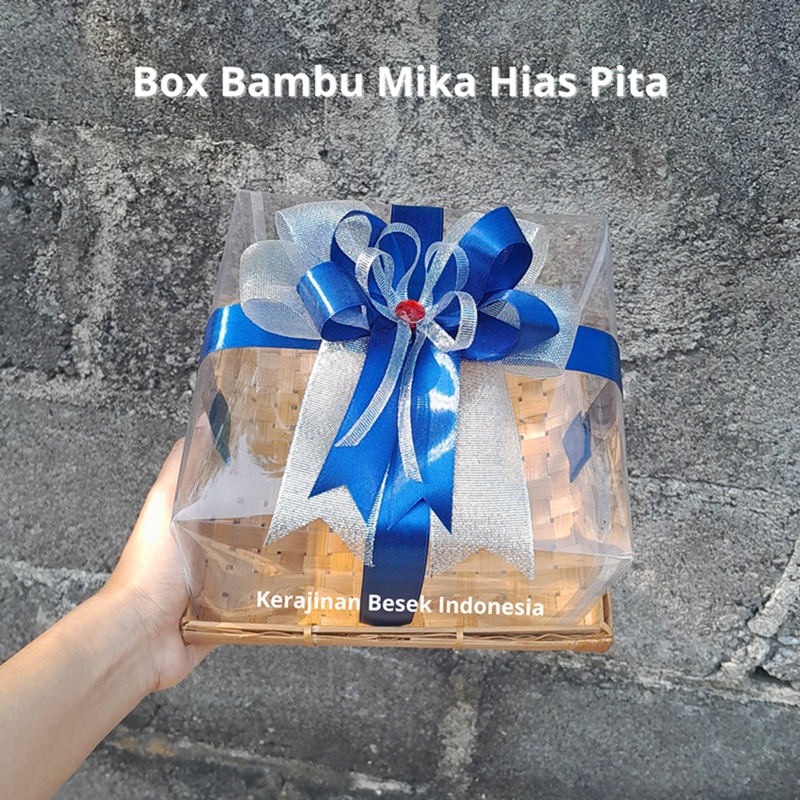 

GROSIR BISA COD BOX HANTARAN ANEKA UKURAN Piring kotak mika hias pita Kotak seserahan pernikahan Parsel mika Hampers unik