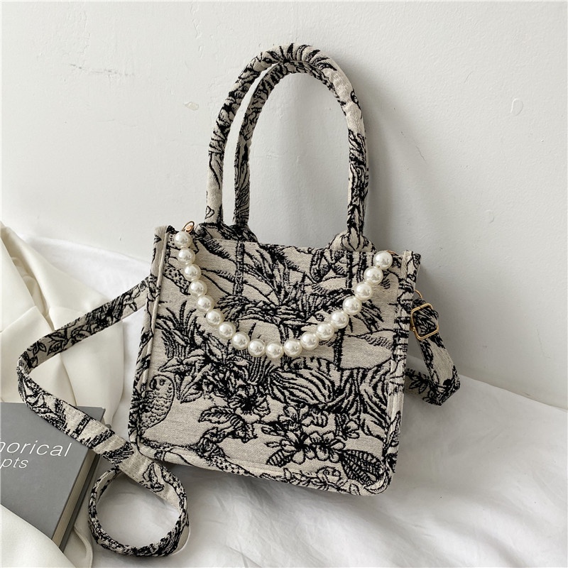 New trendy small square bag