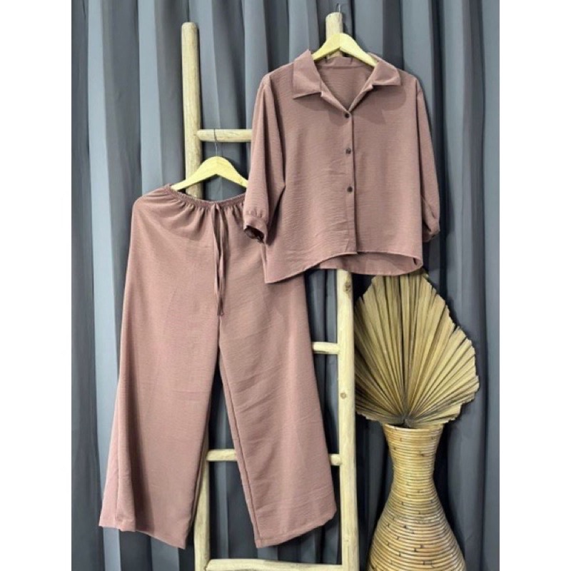 ONE SET CRINKLE AIRFLOW / ONESET CROP / SETELAN / NEW ONESET / SETELAN WANITA/ ONE SET CROP LENGAN P