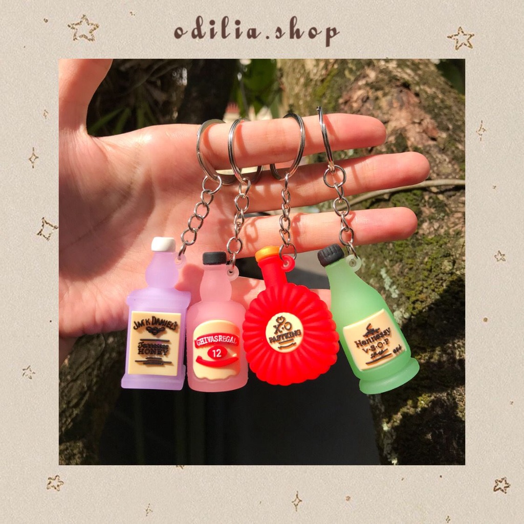 Gantungan Kunci Karakter Botol Beer Cute Aesthetic Ganci Minuman Bir Lucu Aksesoris Souvenir Pria Ke