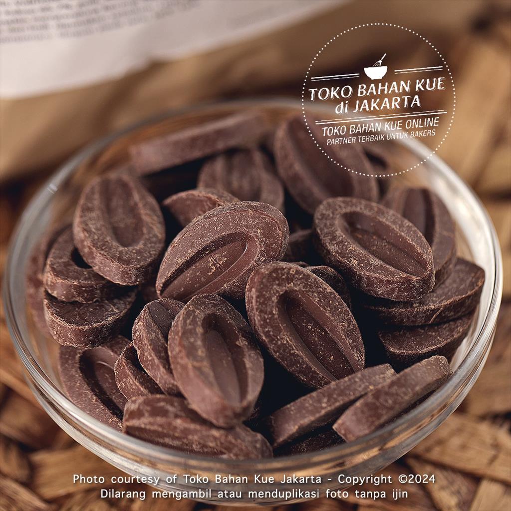 

Valrhona Chocolate MILLOT 74% 250gr Dark Couverture Cokelat Organik Premium