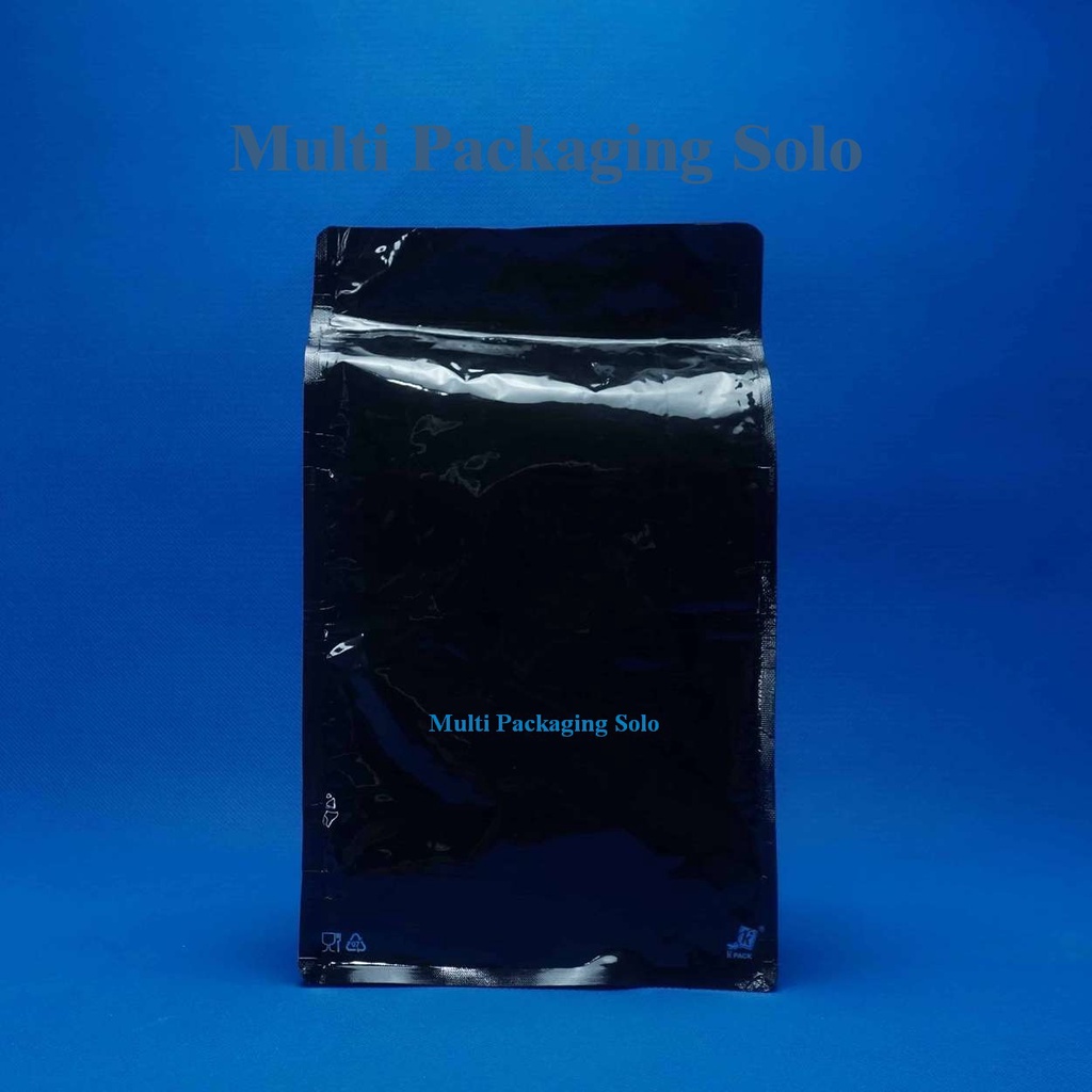 Flat Bottom Padat Super Hitam 2000 Wz @ Pcs / Flat Bottom / Plastik Kemasan / Kemasan Kopi / Kemasan