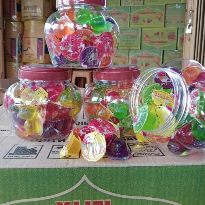 

AGAR JELLY SARIPATI TOPLES 1 dus isi 12 toples