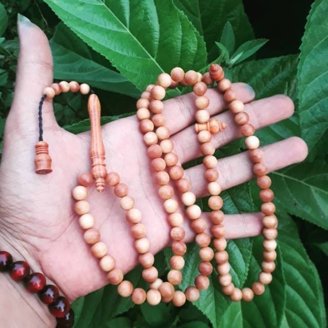 TASBIH KALUNG GALIH KAYU CENDANA KERATON NGAJOGJAKARTA